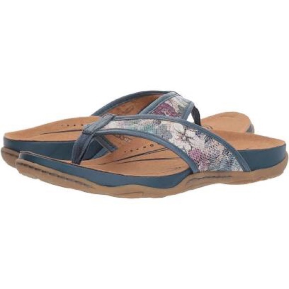 earth maya sandals